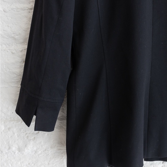 Chic Black Zip-up Jacket for Women - Linda Allard Ellen Tracy Size 10 - Picture 6 of 7